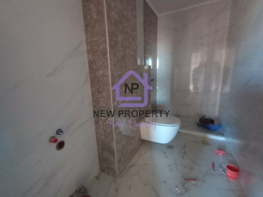 Снимка 348603047