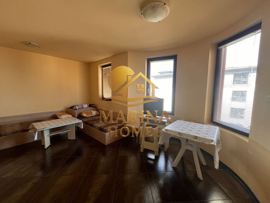 Снимка 348609542