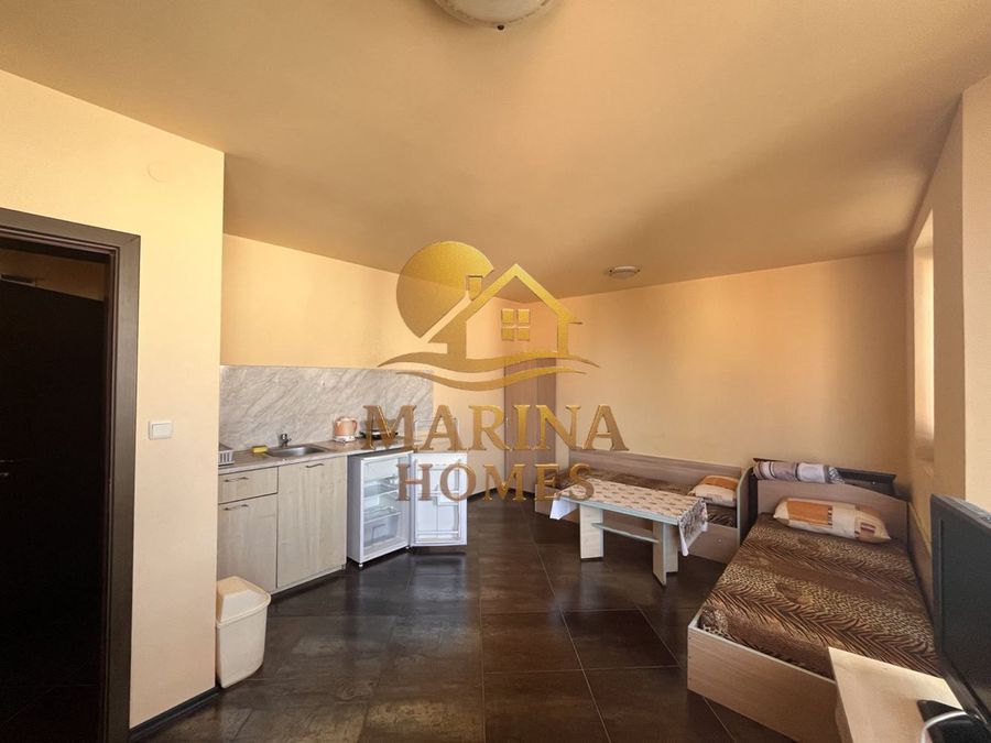 Снимка 348609545