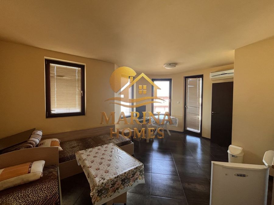 Снимка 348609548