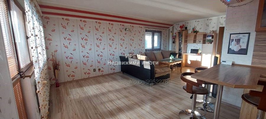 Снимка 348797630