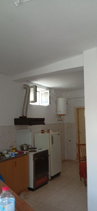 Photo 348925145
