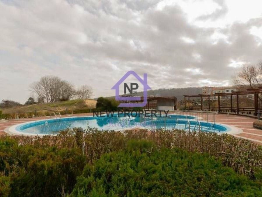 Снимка 349130546