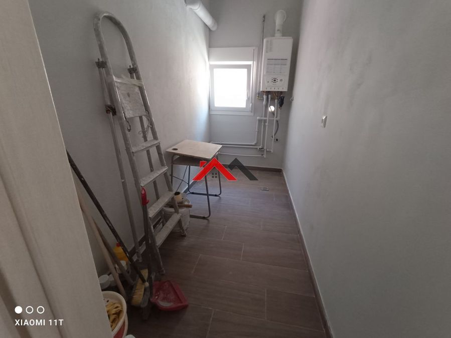 Photo 349268918