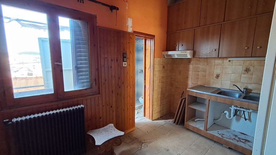 Photo 349841129