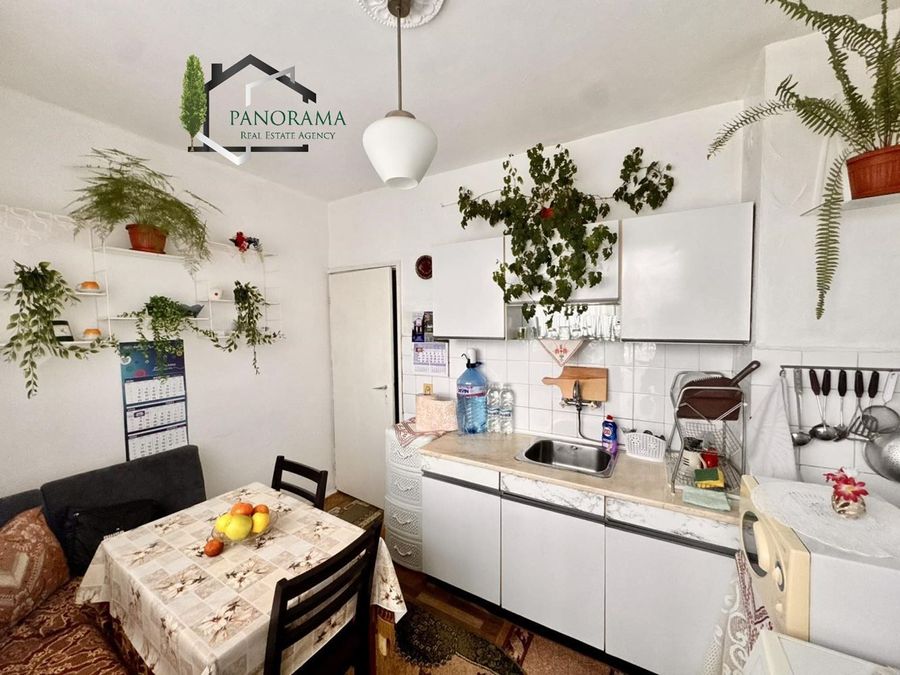 Снимка 349850117