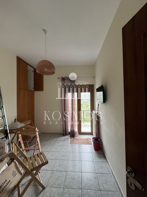 Photo 350389058