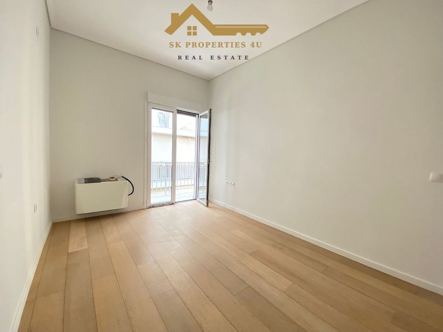 Photo 350594777