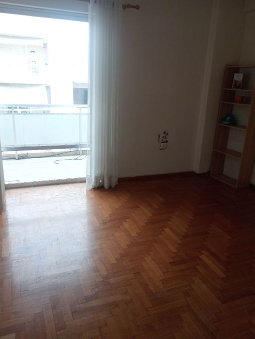 Photo 350728589