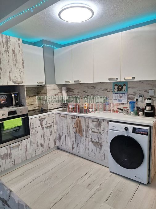 Снимка 350869256