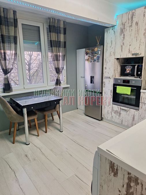 Снимка 350869259