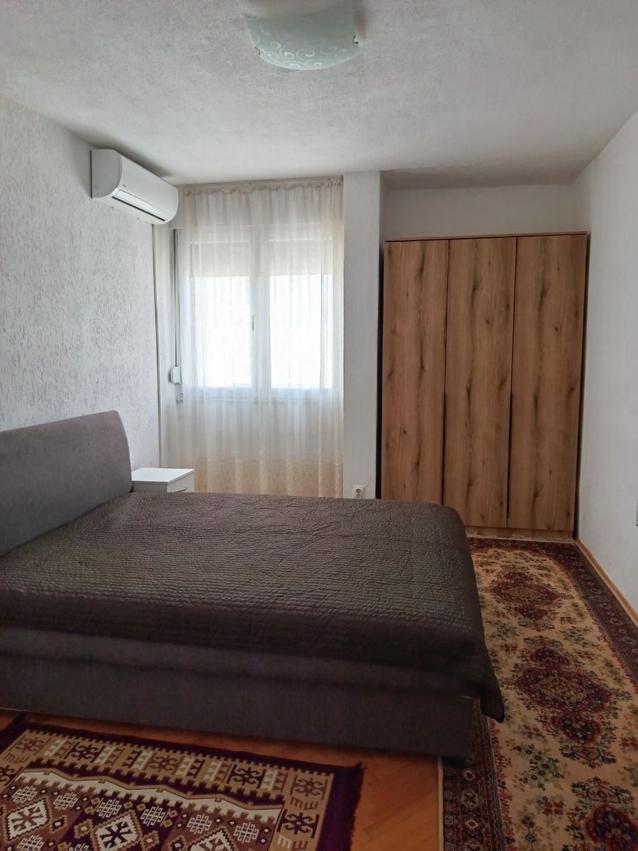 Luxurious 3-Bedroom Apartment for Sale in Bar, Montenegro 10