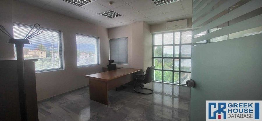Photo 351474650