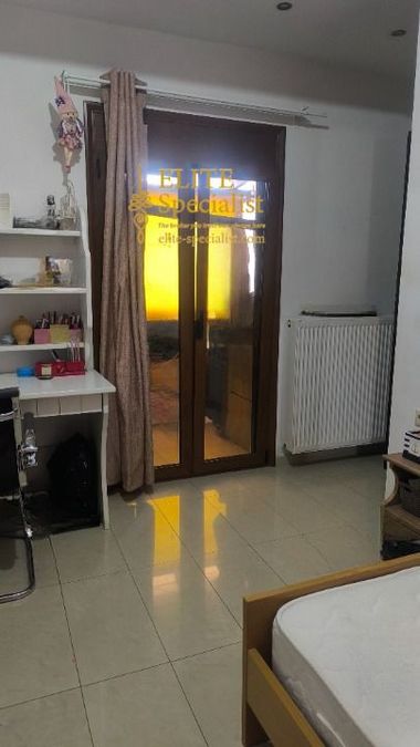 Photo 351716363
