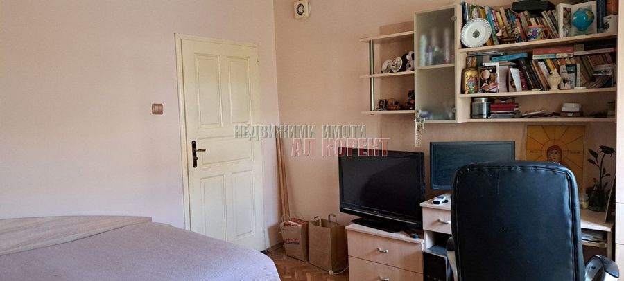 Снимка 351725180