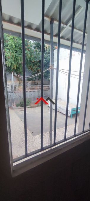 Photo 351752672