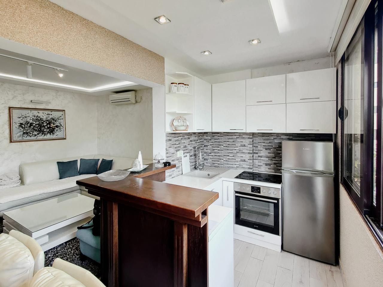Ground Floor Apartment in Dobrota (Kotor) 9