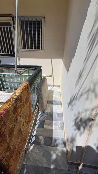 Photo 351808463