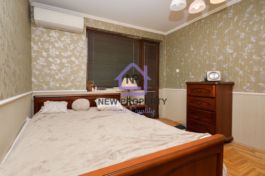 Снимка 351854024