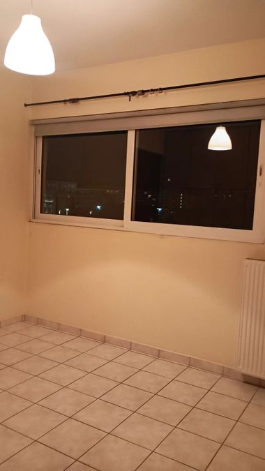 Photo 351903257