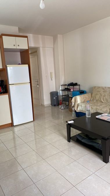 Photo 352174649