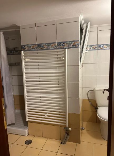 Photo 352174784