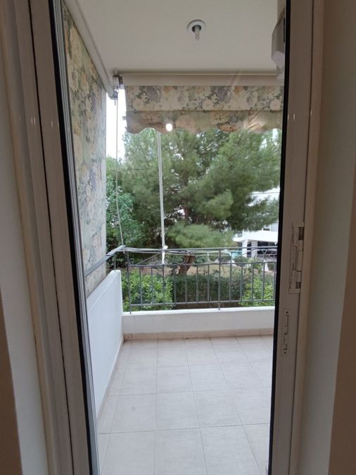 Photo 352282829