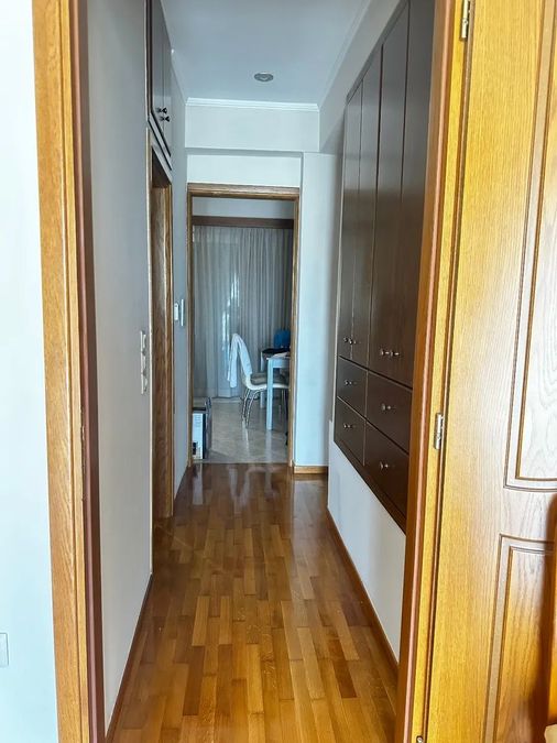 Photo 352288568