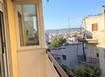 Photo 352339250