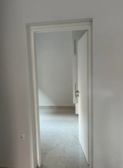Photo 352448981