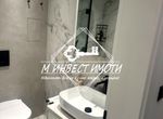 Photo 352478159