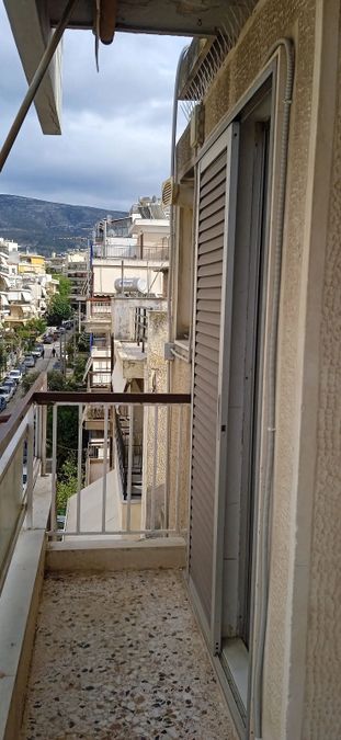 Photo 352648280