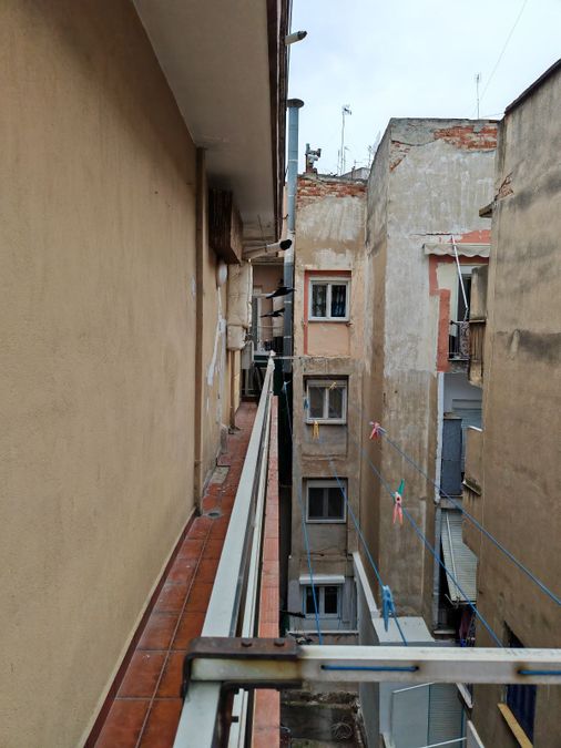 Photo 352688150