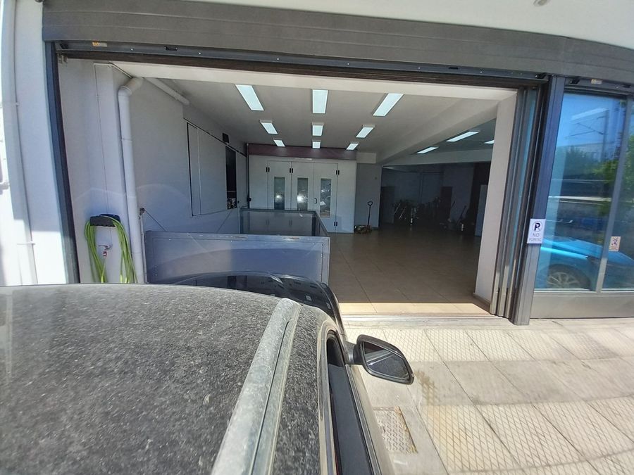 Photo 352724660