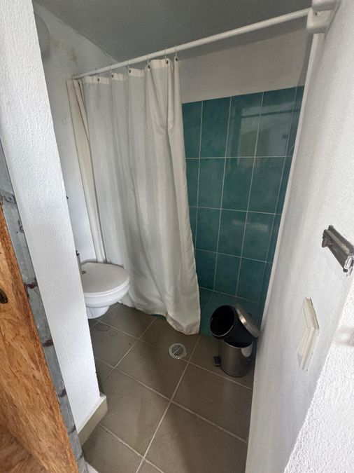 Photo 352727669