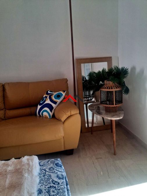 Photo 352734884
