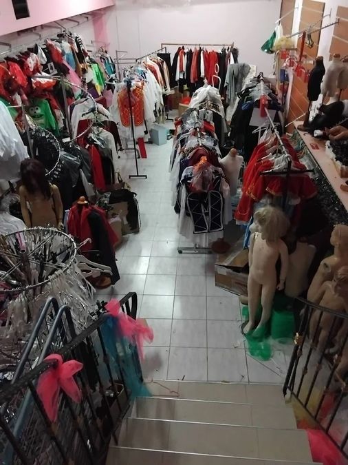 Photo 352782749