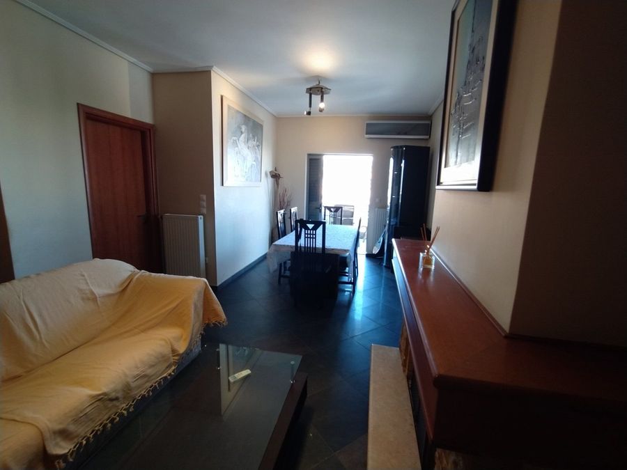 Photo 352801544