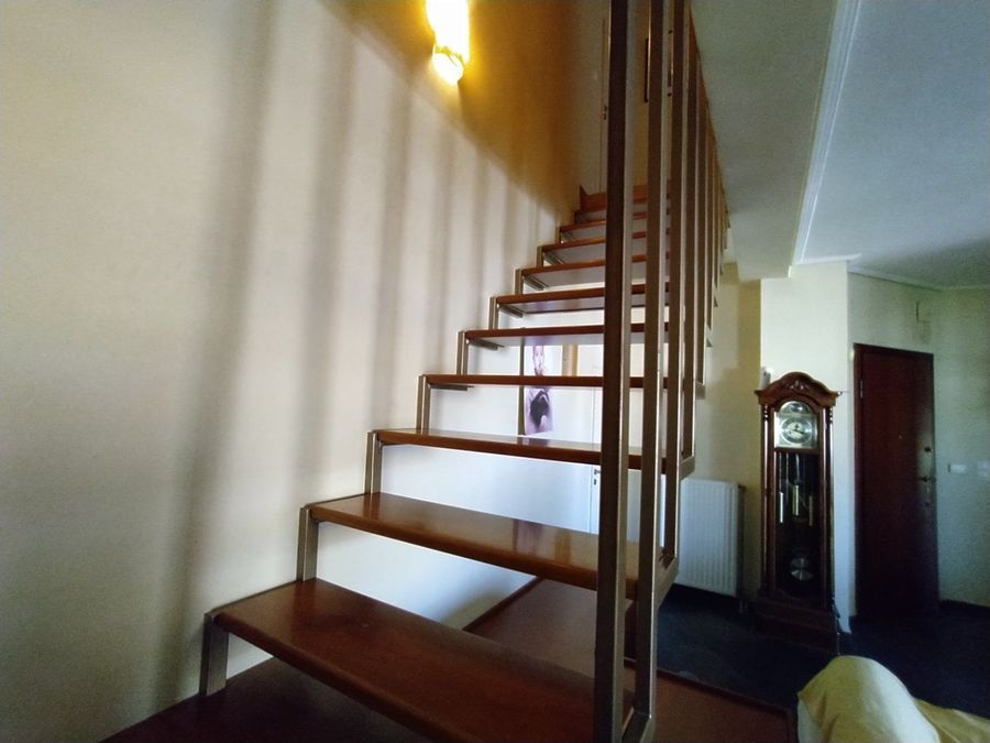 Photo 352801559