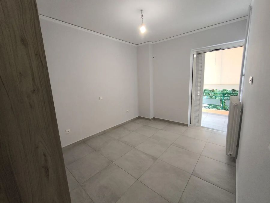 Photo 352803365