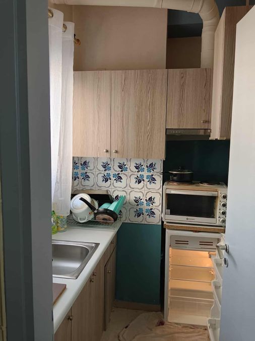 Photo 352811729