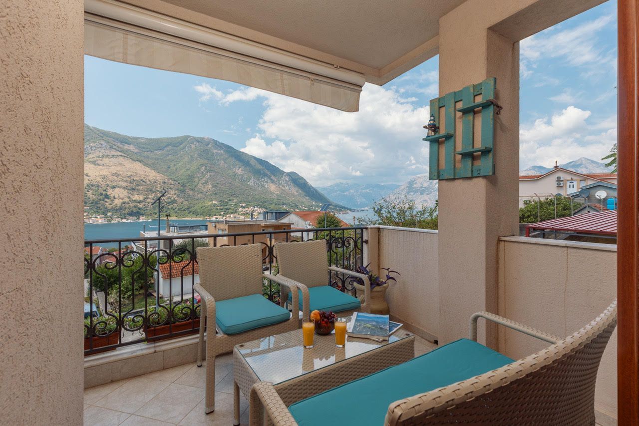 House in Dobrota, Kotor 6