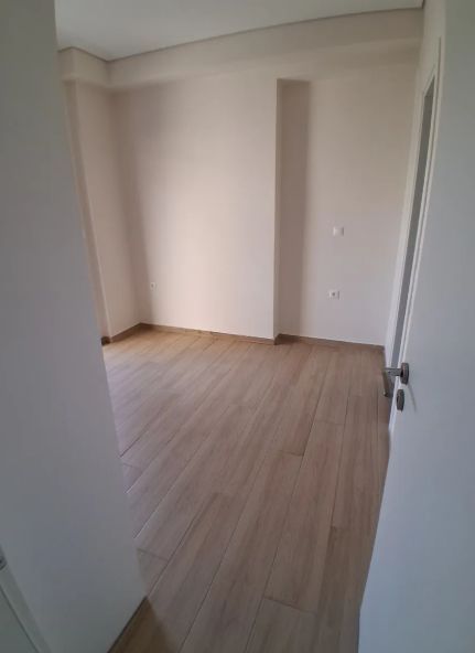 Photo 353371613