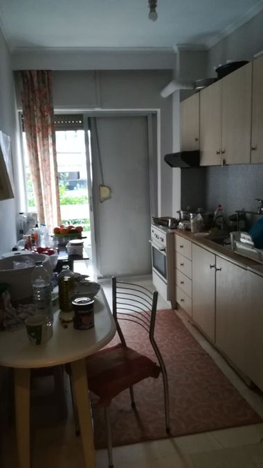 Photo 353445929