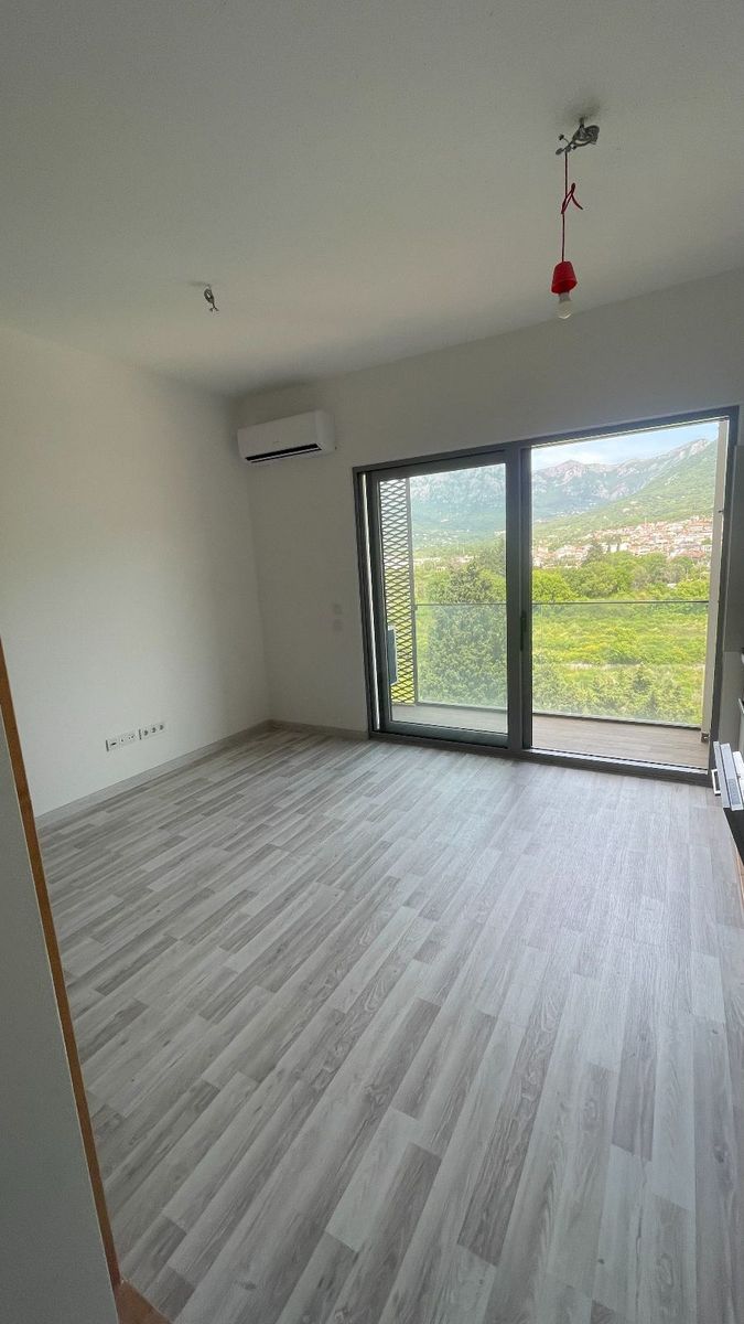 New Development in Bjelisi, Bar 3