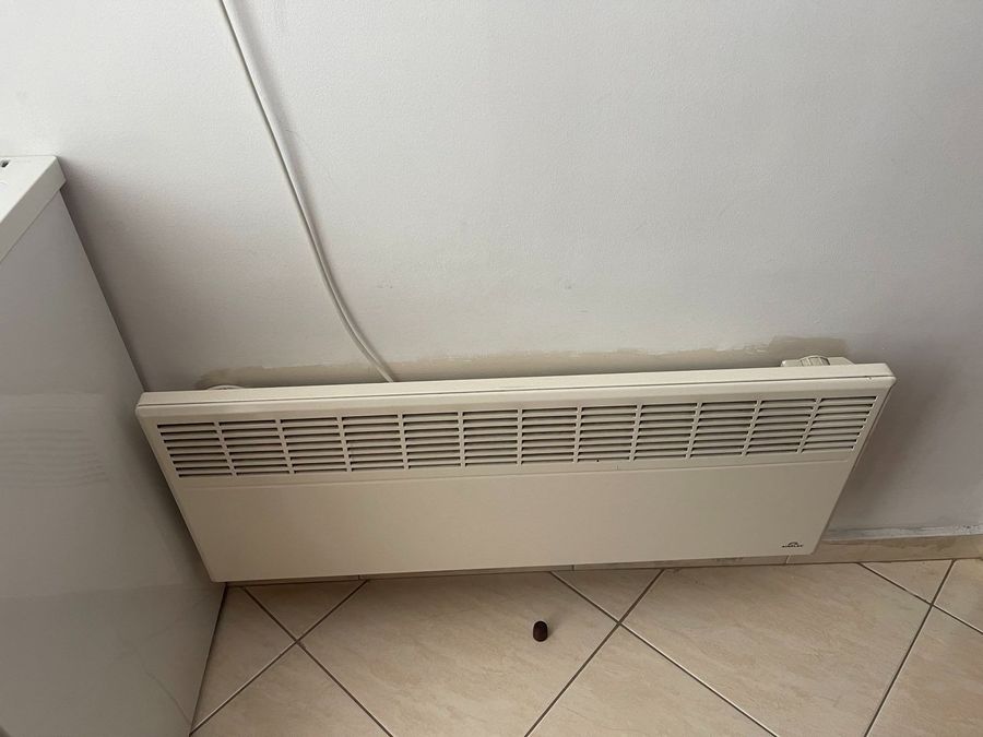 Photo 353730545