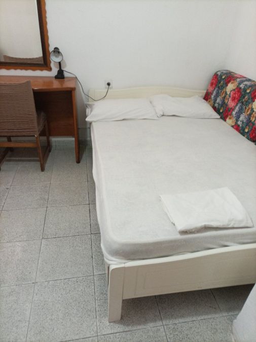 Photo 353827652