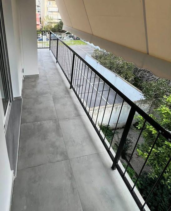 Photo 354081653