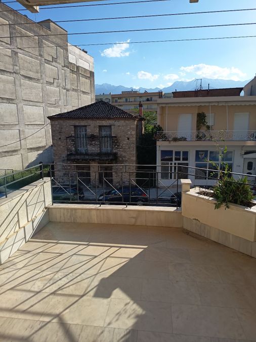 Photo 354085988