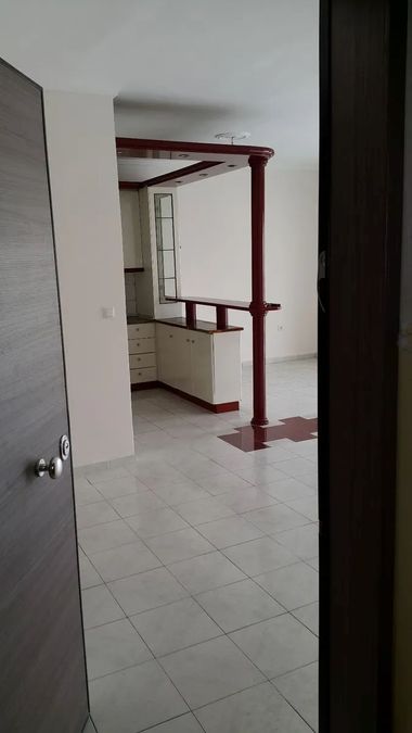 Photo 354178115